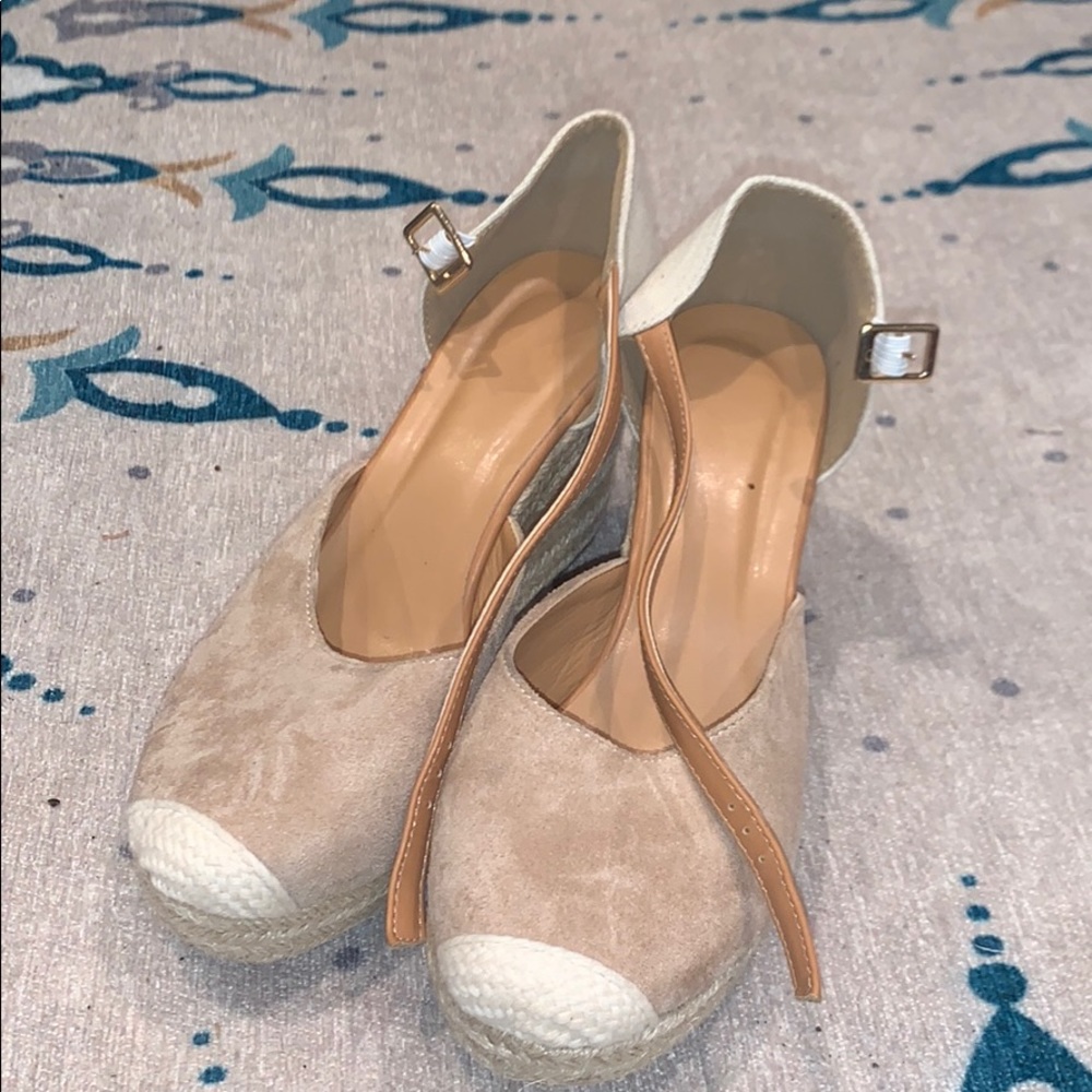 Tan Heels